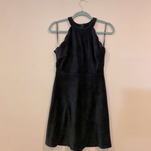 🌻Velvet little black dress